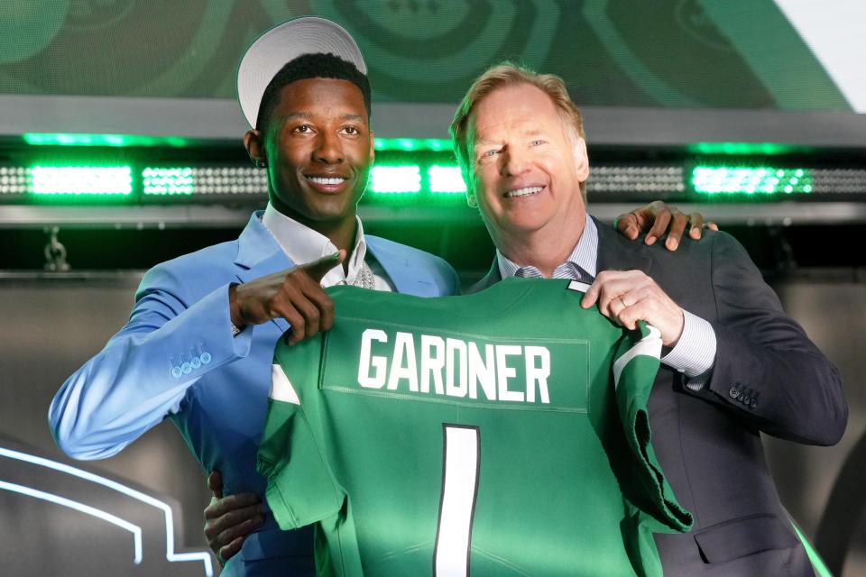 Apr 28, 2022; Las Vegas, NV, USA; Cincinnati cornerback Ahmad 'Sauce' Gardner with NFL commissioner Roger Goodell after being selected as the fourth overall pick to the New York Jets during the first round of the 2022 NFL Draft at the NFL Draft Theater.