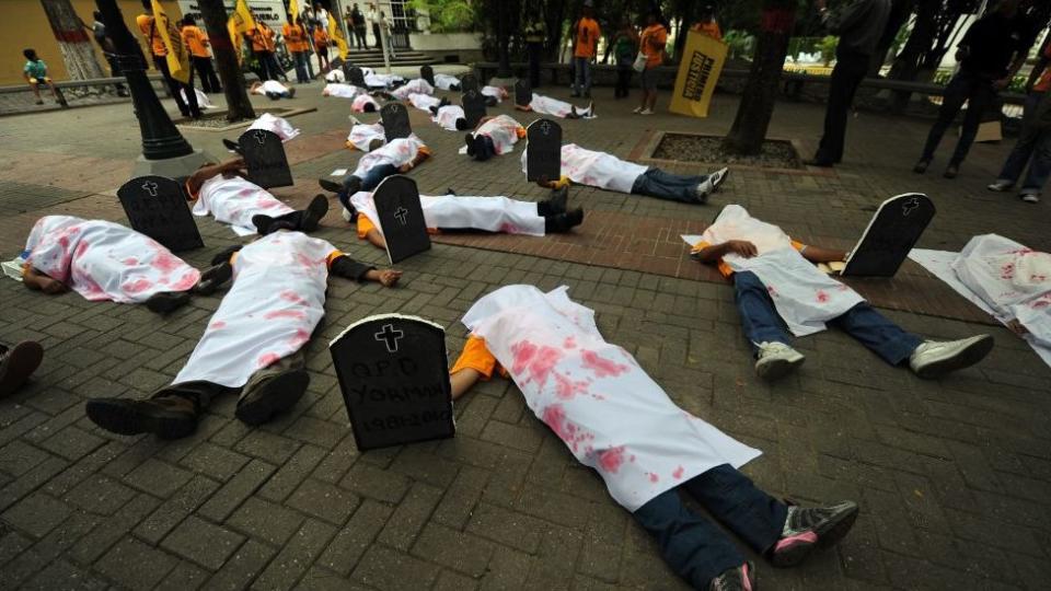 Protesta en Caracas contra la inseguridad.