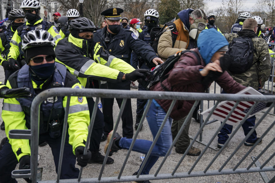 (AP Photo/John Minchillo)