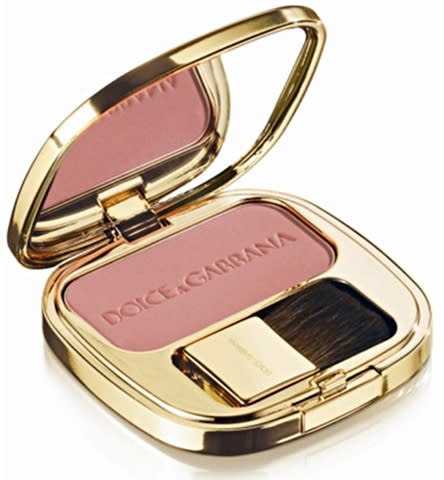 7. DOLCE & GABBANA THE MAKEUP Luminous Cheek Color in â€˜Delightâ€™: