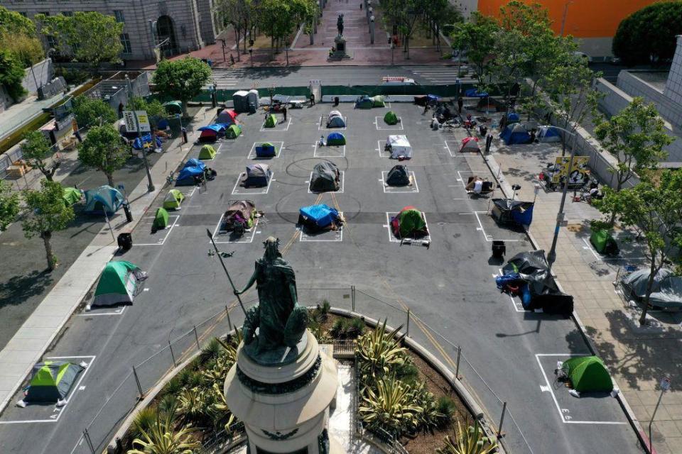 Uno de los campos de carpas de los sin hogar sancionados por las autoridades de San Francisco