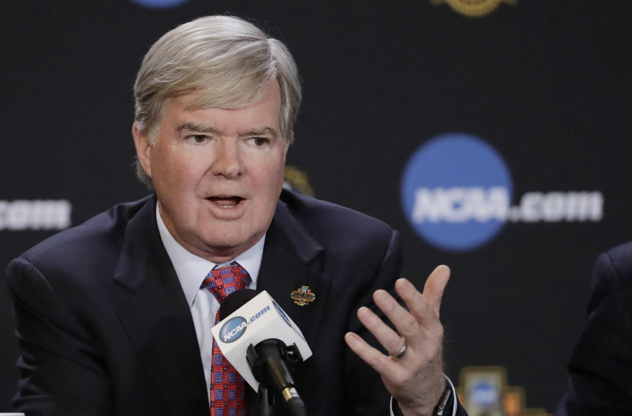 Transfer reform enacted by the NCAA on Wednesday was long, long overdue. (AP Photo/David J. Phillip, File)