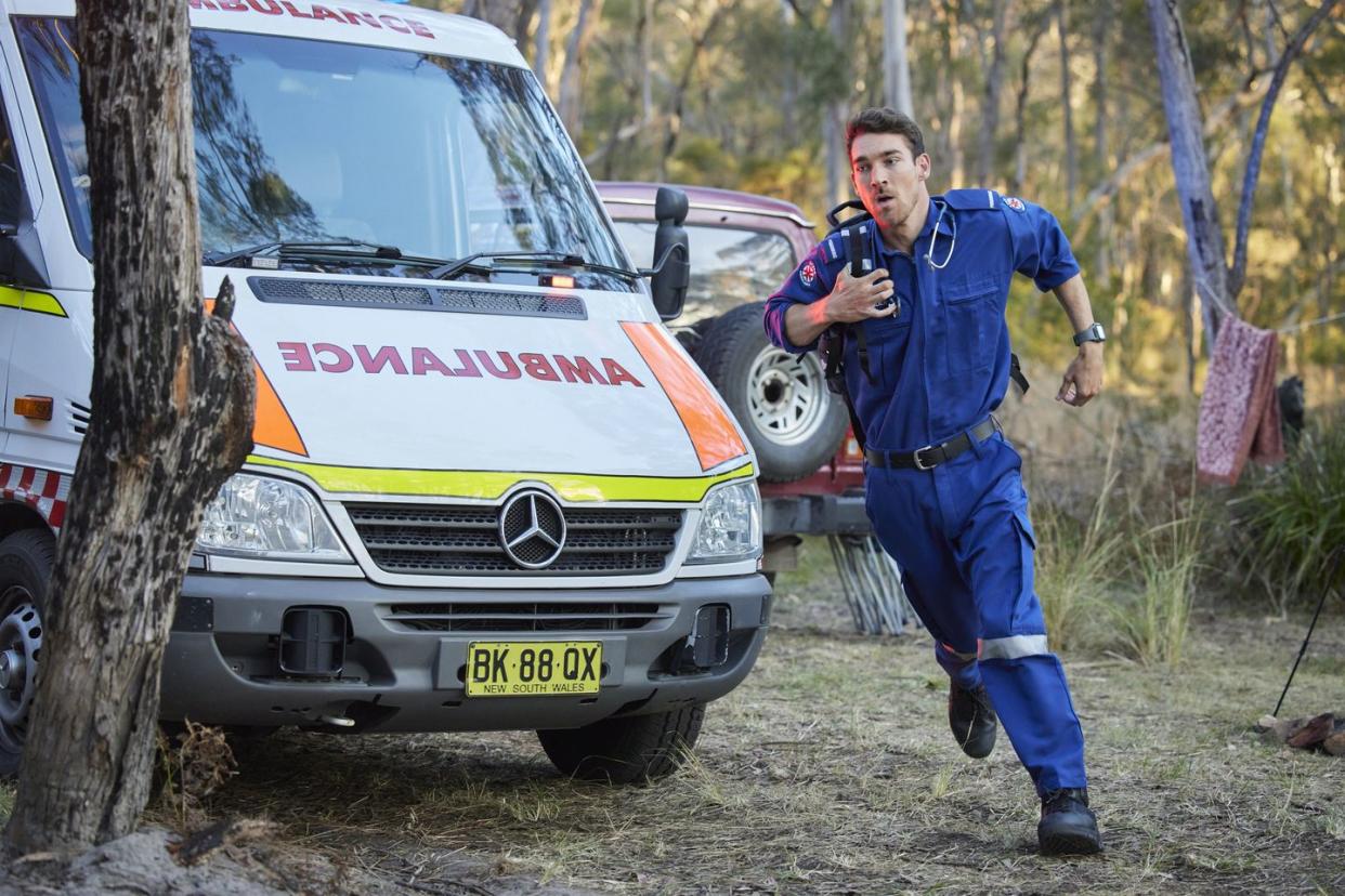 xander delaney in home and away