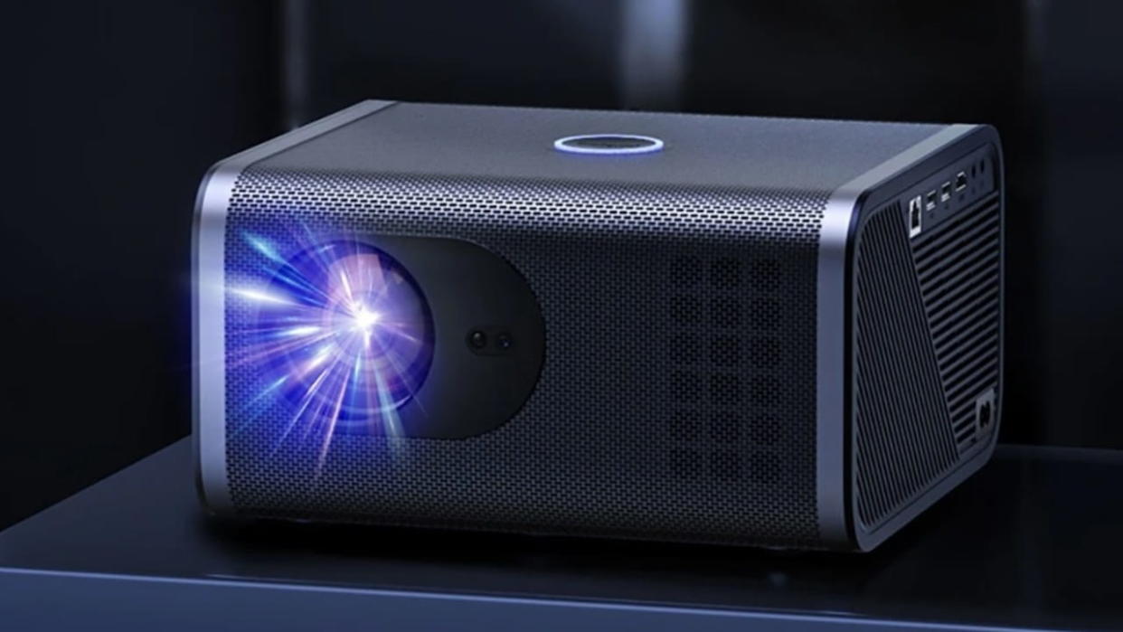  Lenovo Thinkplus AIR H6 projector . 