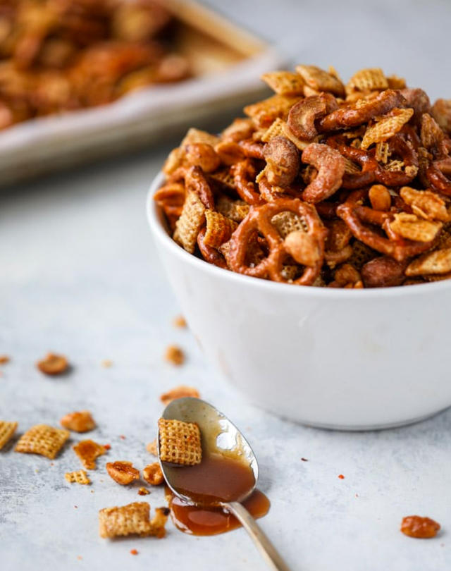 7 Delicious Nut Mix Recipes That Will Satisfy Your Cravings – Pureheart