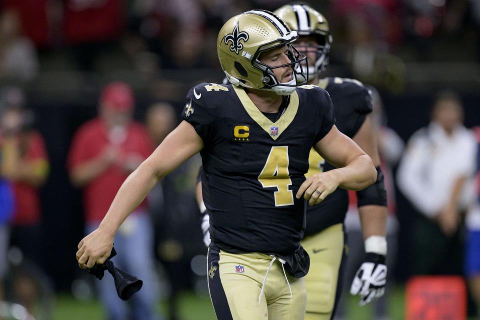 New Orleans Saints quarterback Derek Carr pulls off his sleeve in frustration after a sack and fumble by the Tampa Bay Buccaneers during the fourth quarter at the Caesars Superdome.