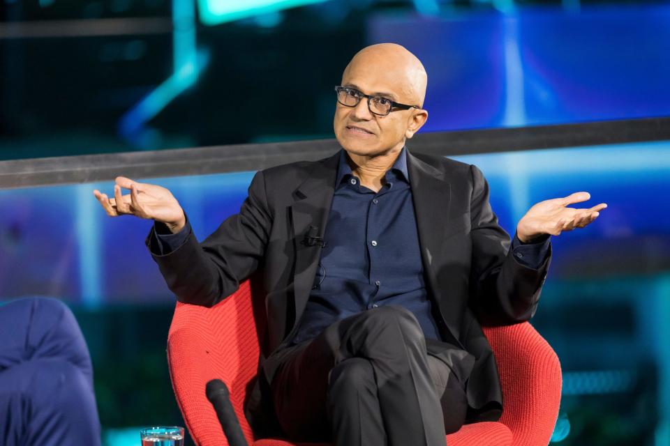 Nachdem Microsoft-CEO Satya Nadella den Mitbegründer von Inflection AI, Mustafa Suleyman, eingestellt hatte, gab es Anzeichen dafür, dass Startups im Bereich der künstlichen Intelligenz zu kämpfen haben. - Copyright: Ben Kriemann/Getty Images