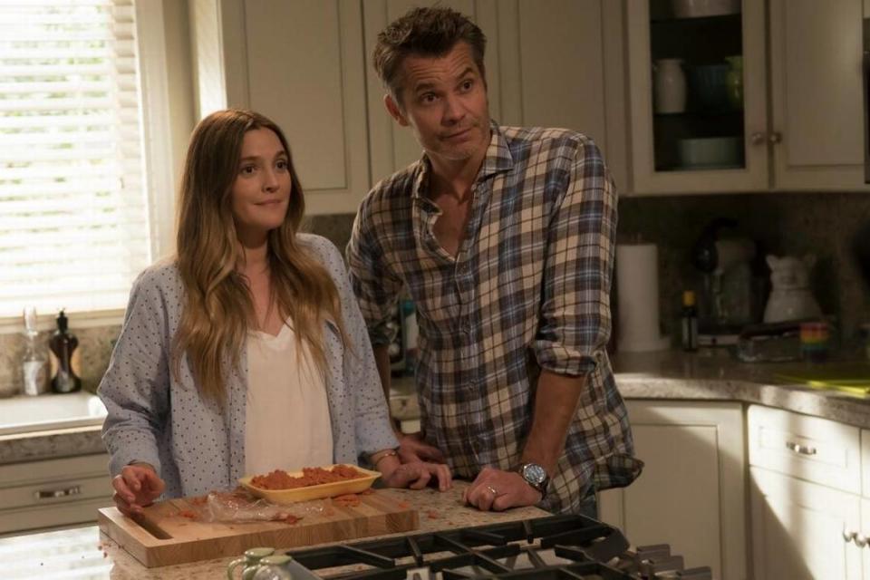 Joel (Timothy Olyphant), right, and Sheila (Drew Barrymore) are husband and wife Realtors living in the L.A. suburbs in the new Netlfix comedy “Santa Clarita Diet,” premiering Friday, Feb. 3., 2017.
