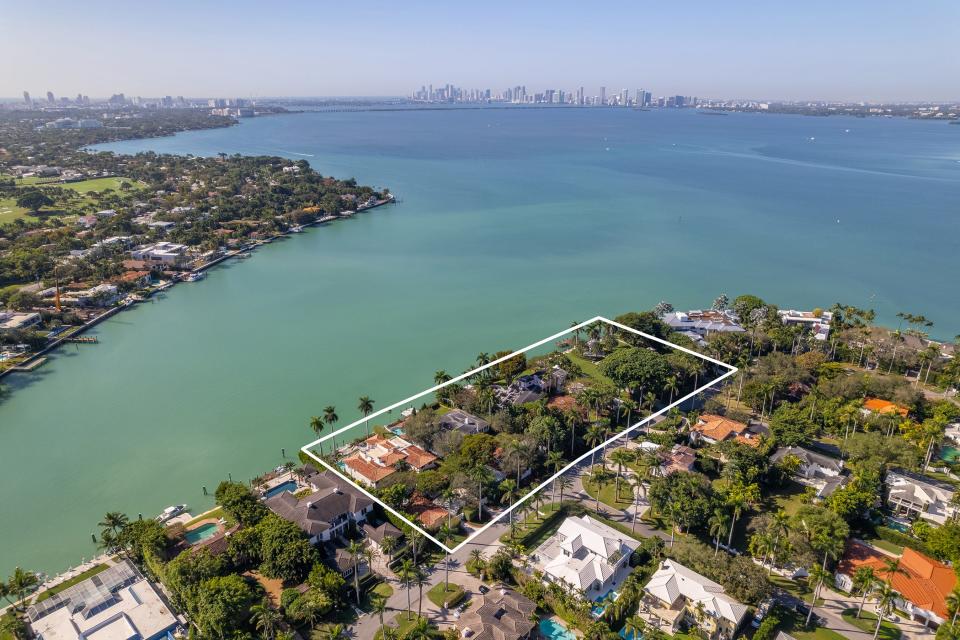 outline of the most expensive home currently for sale in Florida, 18 La Gorce Circle in Miami Beach