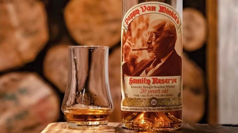 Family Reserve 20 Year bottle