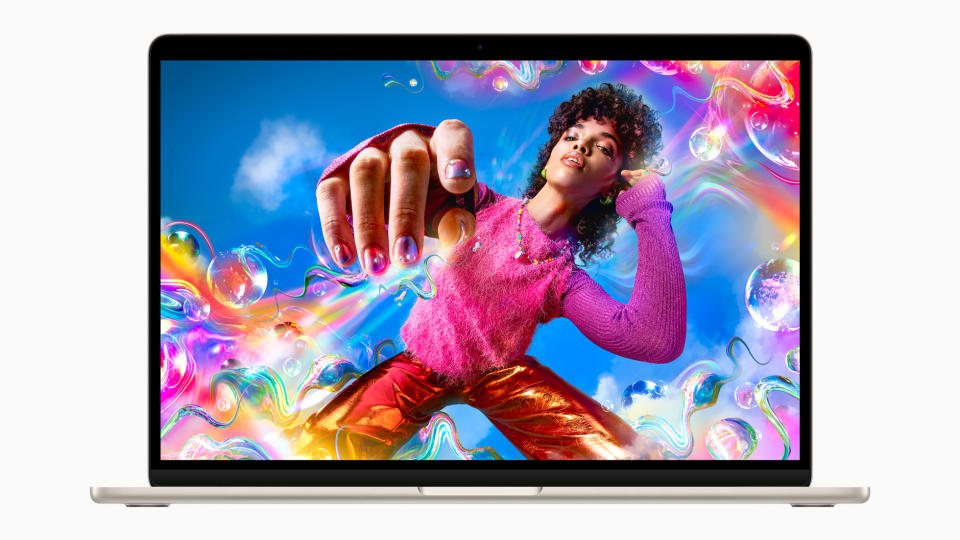 Apple's MacBook Air 15-inch offers plenty of performance and battery life in a lightweight design without sacrificing screen size. (Image: Apple)