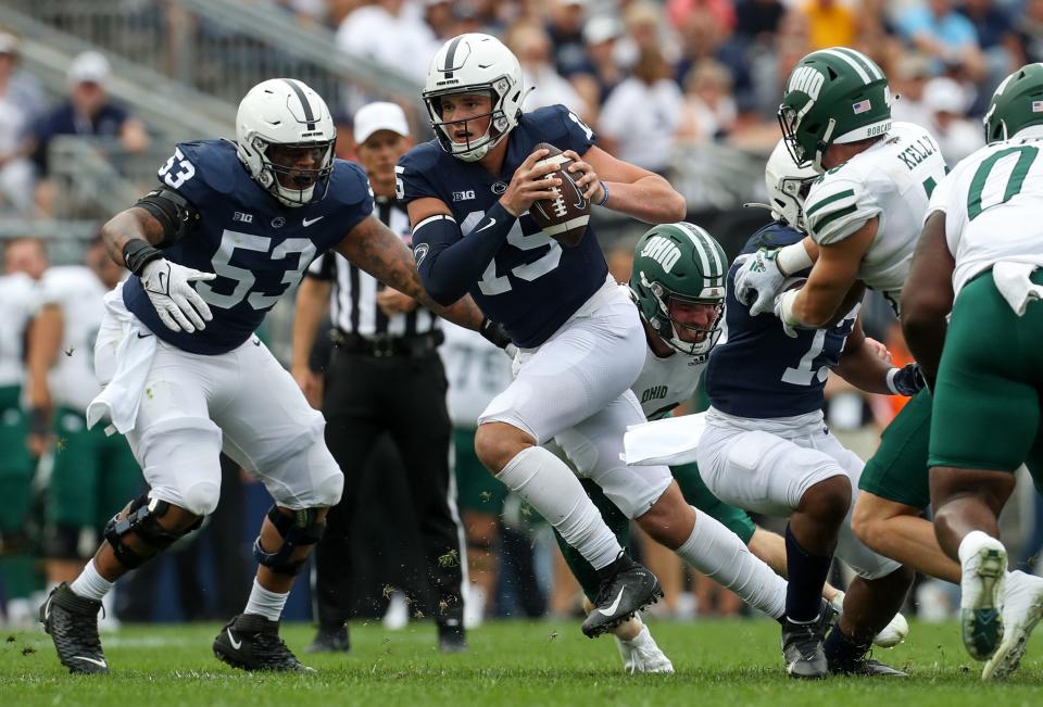 Penn State quarterback Drew Allar (15) runs with the ball during the fourth quarter against Ohio at Beaver Stadium.