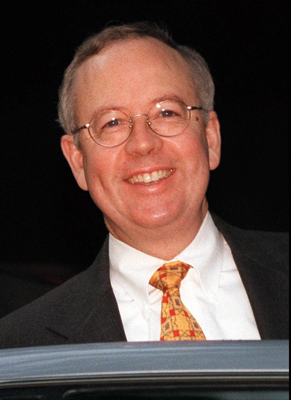 Kenneth Starr, once an independent counsel investigating Bill and Hillary Clinton, went on to represent Jeffrey Epstein