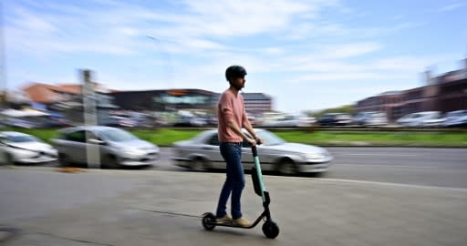 Germany's decision to authorise electric scooters on streets will probably provoke conflicts with cyclists, Social Democrat politician Anke Rehlinger says