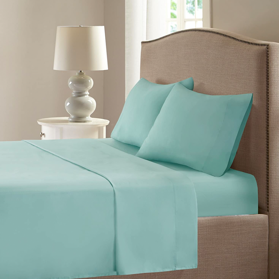 2) CoolMax Moisture-Wicking Sheet Set