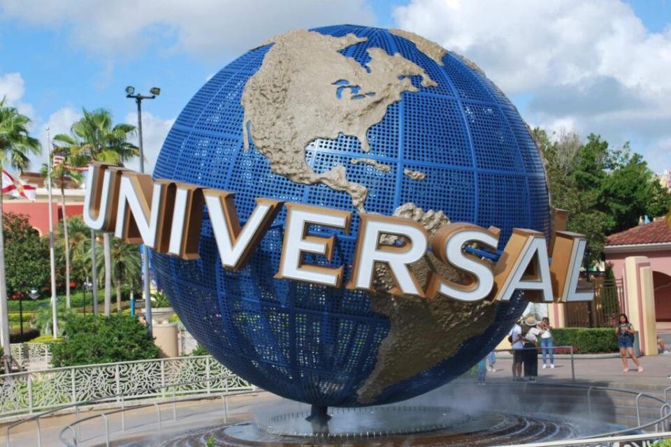 The Universal Studios Plaza in Orlando, Florida.  Guneet Jassal  / Unsplash