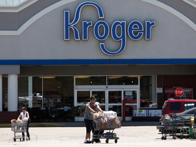 Fred Meyer & Kroger workers file four class-action suits over