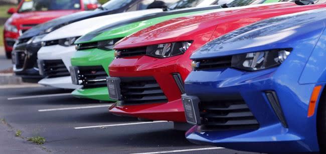 Vehicle sales in Canada have been gradually decreasing this year.