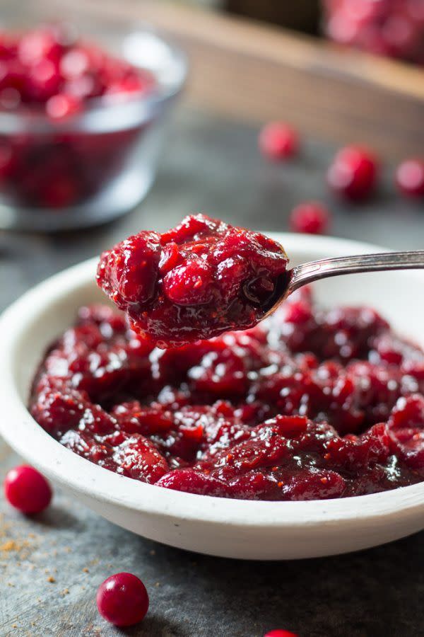 34) Vegan Thanksgiving Cranberry Sauce