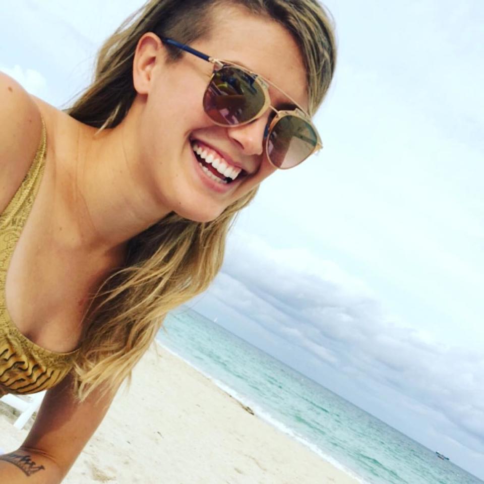 Im Tennis stehen demnächst die French Open und Wimbledon im Terminplan. Da darf Filzball-Beauty Eugenie Bouchard nicht fehlen.