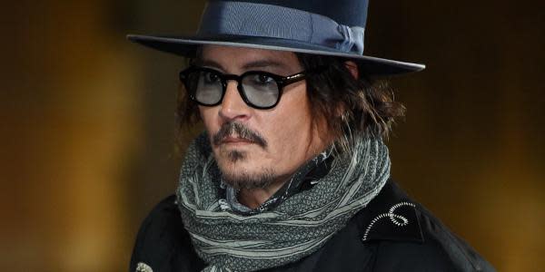 Johnny Depp es demandado por presunta agresión a un compañero de trabajo