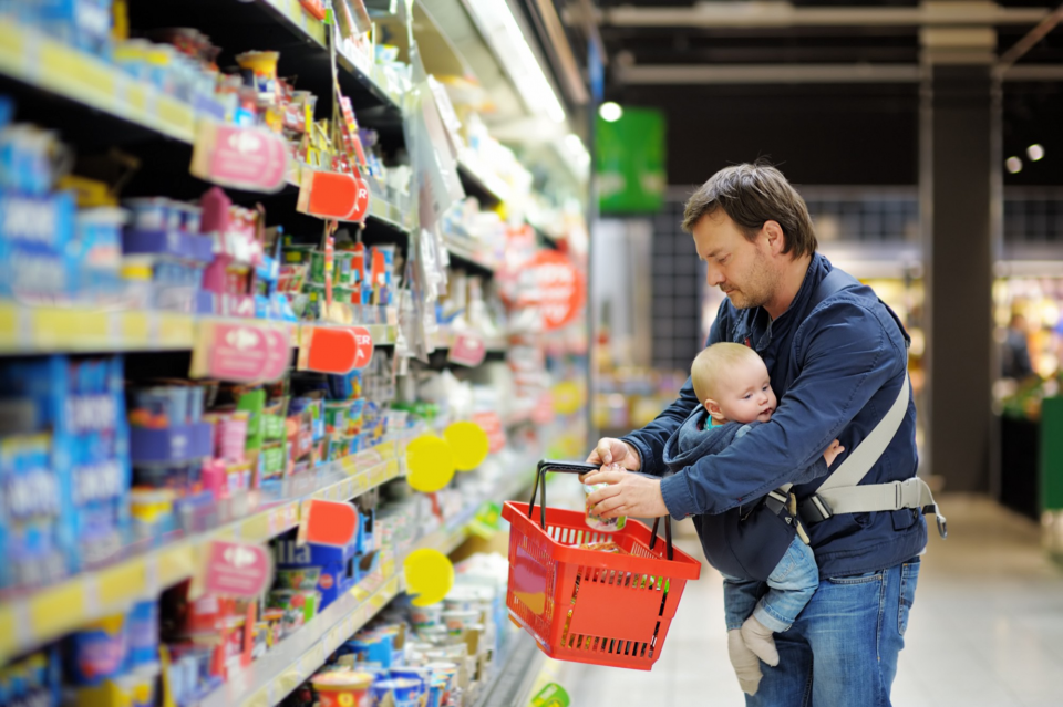 Familia tipo, familia, hijos, bebés, supermercado