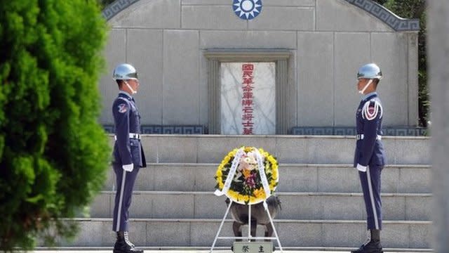 台灣當局舉行儀式，悼念八二三炮戰60年。