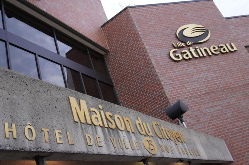 Sunday is the day residents of Gatineau, Que., will vote to choose their next mayor. Seven candidates have put their names forward. (Hugo Belanger/Radio-Canada - image credit)