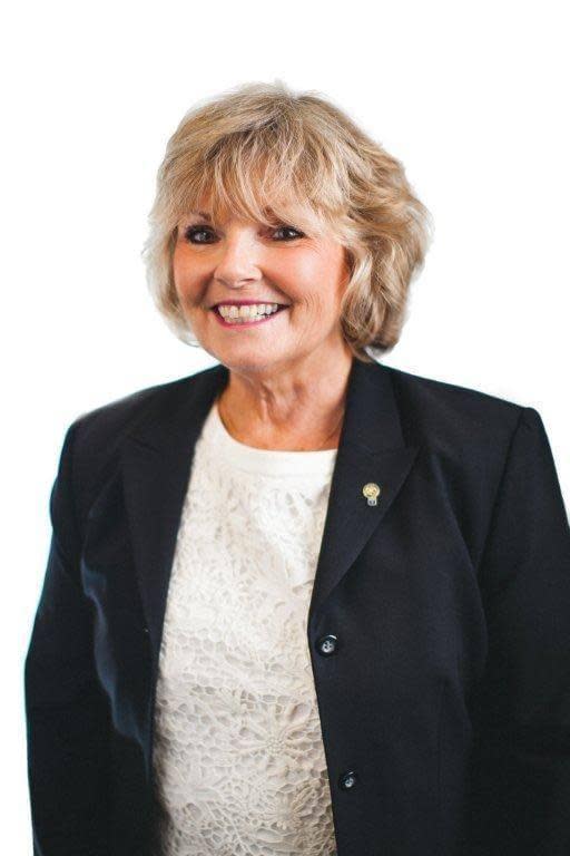 Jeryne Peterson, mayor of Buckeye Lake, faces a recall election on Tuesday, when village voters will decide whether to remove her from office.
