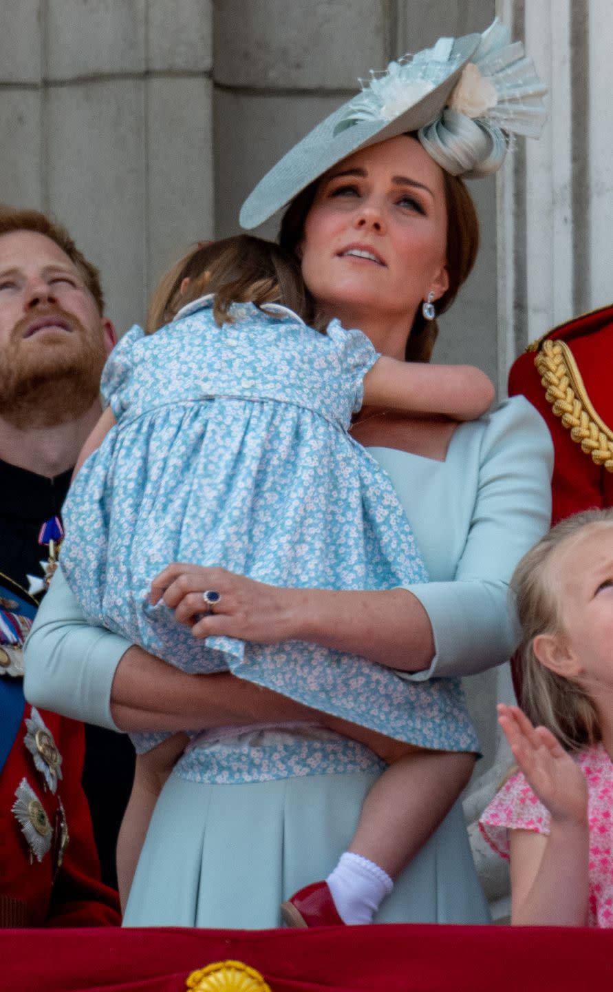 <p>If this photo doesn't get framed for the Queen's desk, we're not sure what to think. </p>
