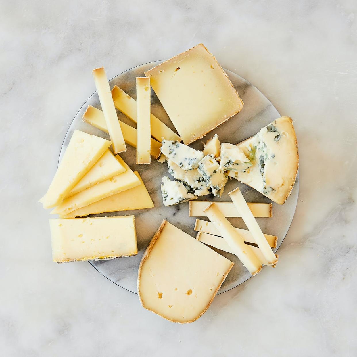 <p><a href="https://go.redirectingat.com?id=74968X1596630&url=https%3A%2F%2Fwww.murrayscheese.com%2Fdp%2Fcheesemonger-s-picks-cheese-of-the-month-club&sref=https%3A%2F%2Fwww.delish.com%2Fkitchen-tools%2Fg45345694%2Fbest-cozy-gifts%2F" rel="nofollow noopener" target="_blank" data-ylk="slk:Shop Now;elm:context_link;itc:0;sec:content-canvas" class="link rapid-noclick-resp">Shop Now</a></p><p>Cheesemonger's Picks of the Month Club</p><p>murrayscheese.com</p><p>$12.00</p><span class="copyright">Murray's Cheese</span>