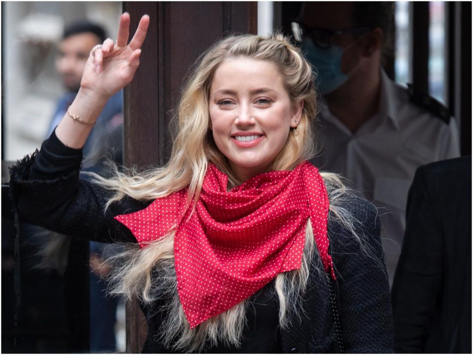 Amber Heard arriving at court