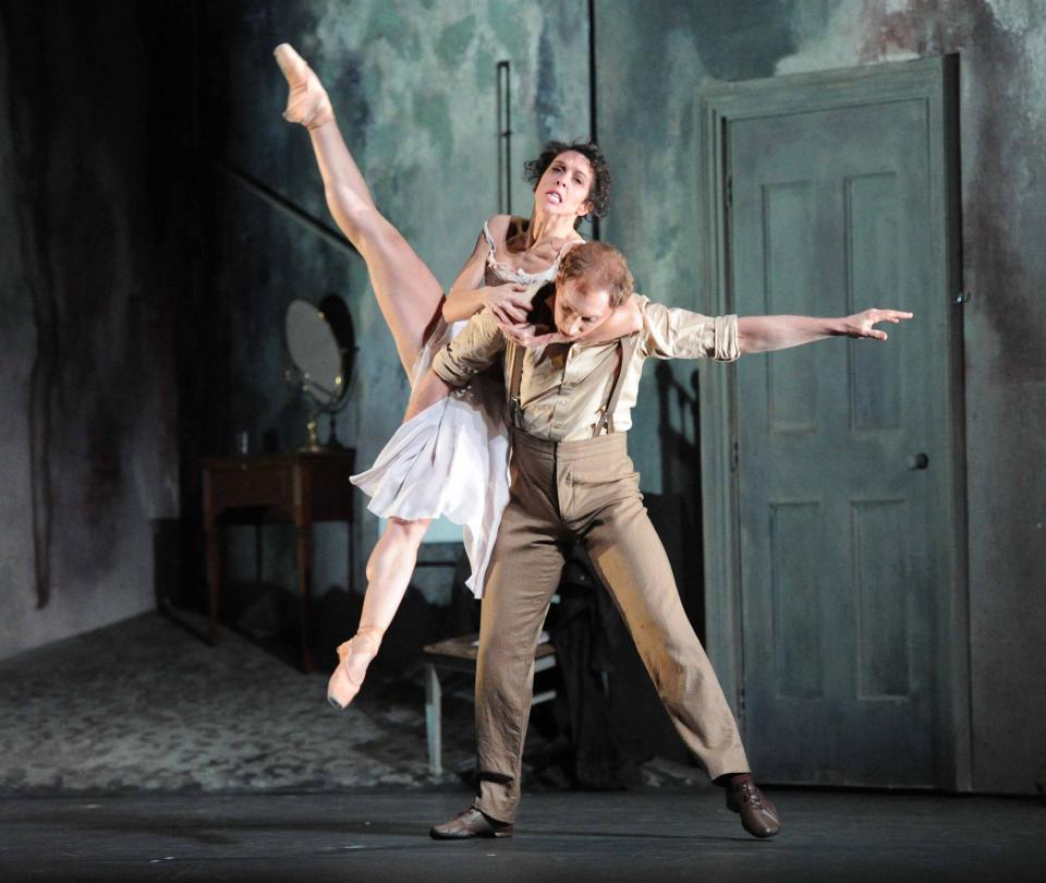Sweet Violets, performed by the Royal Ballet at the Royal Opera House, with Bennet Gartside and Laura Morera - Alastair Muir