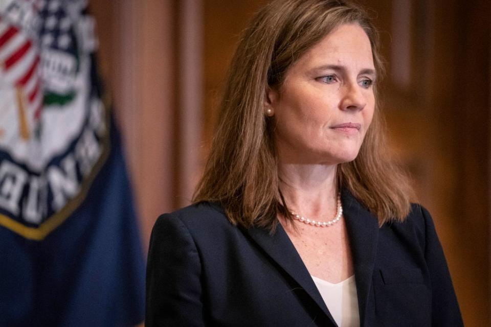 WASHINGTON, DC – OCTOBER 21: Supreme Court nominee Judge Amy Coney Barrett meets with U.S. Sen. James Lankford (R-OK) on October 21, 2020 in Washington, DC. President Donald Trump nominated Barrett to replace Justice Ruth Bader Ginsburg after her death. (Photo by Sarah Silbiger-Pool/Getty Images)