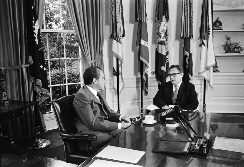 (L-R) President Richard Nixon and Henry Kissinger, Nixon’s National Security Adviser and Secretary of State