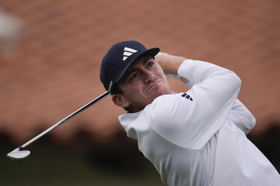 Nick Dunlap hits from the eighth tee on the La Quinta Country Club course during the third round of The American Express golf tournament Saturday, Jan. 20, 2024, in La Quinta, Calif. (AP Photo/Ryan Sun)