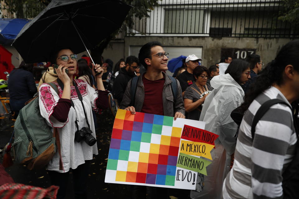 Bolivians in Mexico and supporters of former President Evo Morales protest in front of the Bolivian embassy in Mexico City, Monday, Nov. 11, 2019. Mexican Foreign Secretary Marcelo Ebrard announced that Mexico had granted an asylum request from Morales, whose whereabouts remained unknown. (AP Photo / Eduardo Verdugo)