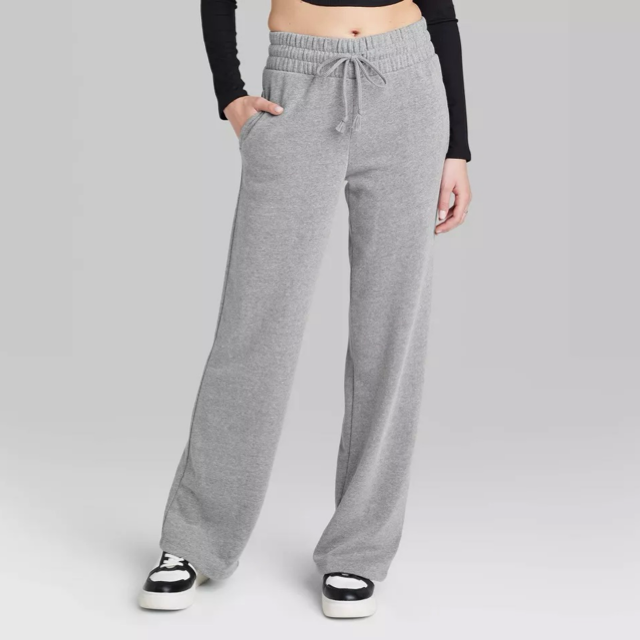 Best Sweatpants for Women 2024: Nike, Lululemon, Aerie, Amazon & SKIMS