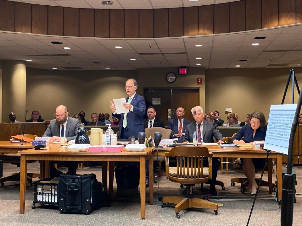 Robert Hutton, attorney for Larry McKay in his postconviction proceedings, argues in favor of his motion to disqualify the Tennessee Attorney General's Office from prosecuting the coram nobis proceeding. Nicholas Spangler (left) argued for the AG's office and Shelby County District Attorney Steve Mulroy (right) argued alongside Hutton.