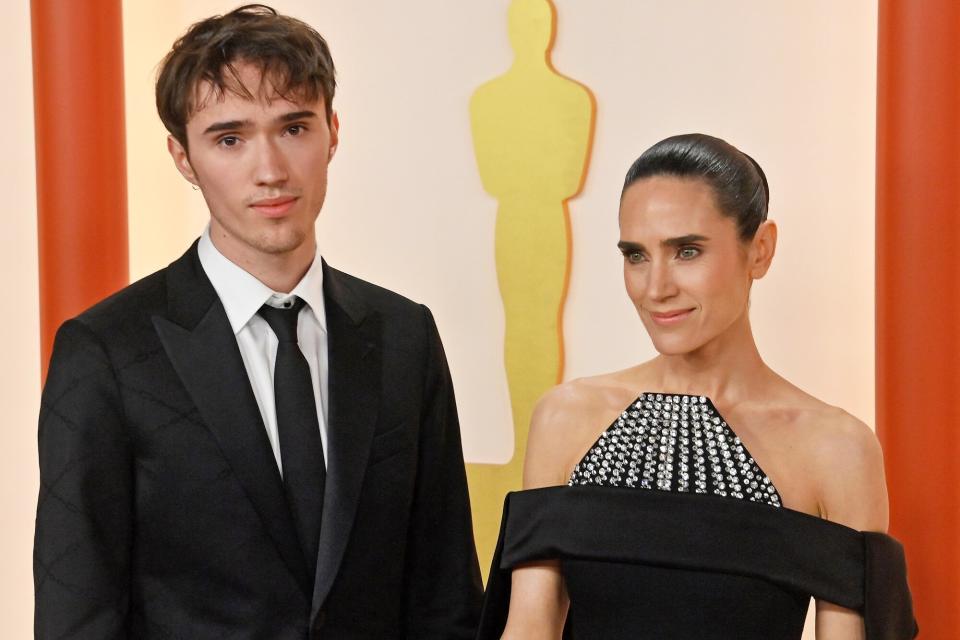 Jennifer Connelly Brings Lookalike Son Stellan, 19, to Oscars 2023