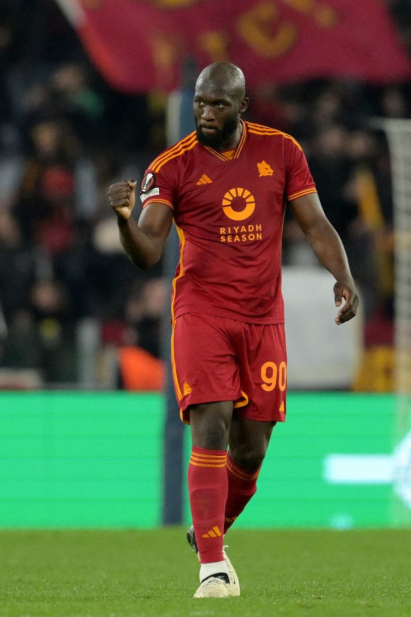 AS Roma's Romelu Lukaku celebrates scoring his side's second goal during the UEFA Europe League round of 16 first leg soccer match between AS Roma and Brighton FC at the Rome's Olympic stadium. Alfredo Falcone/LaPresse via ZUMA Press/dpa