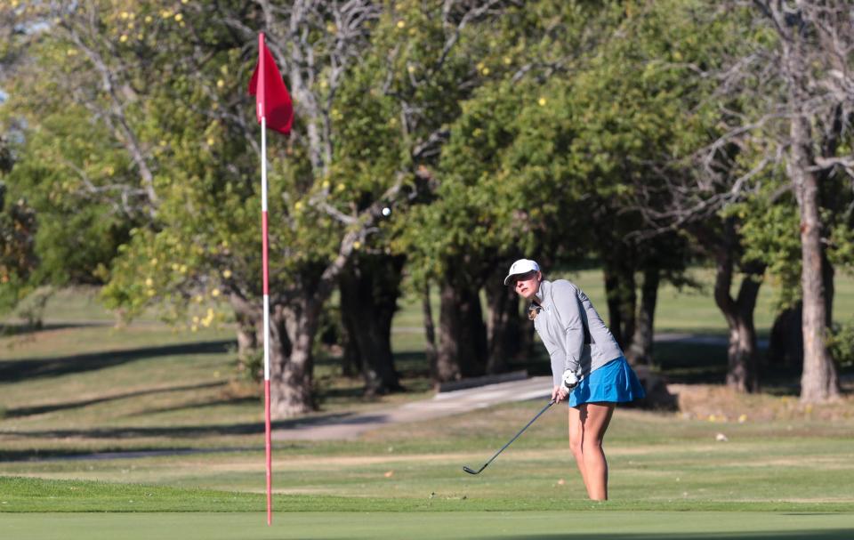 Washburn Rural's Raegan Peterson during the Class 6A State Championship on Tuesday, Oct. 17.