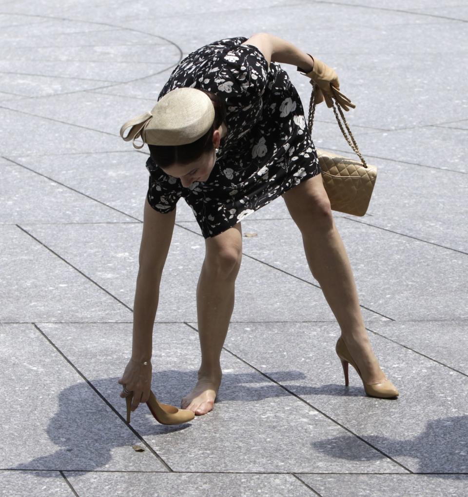 <p>Princess Mary of Denmark loses a shoe during a tour of Arlington National Cemetery in Virginia. </p>