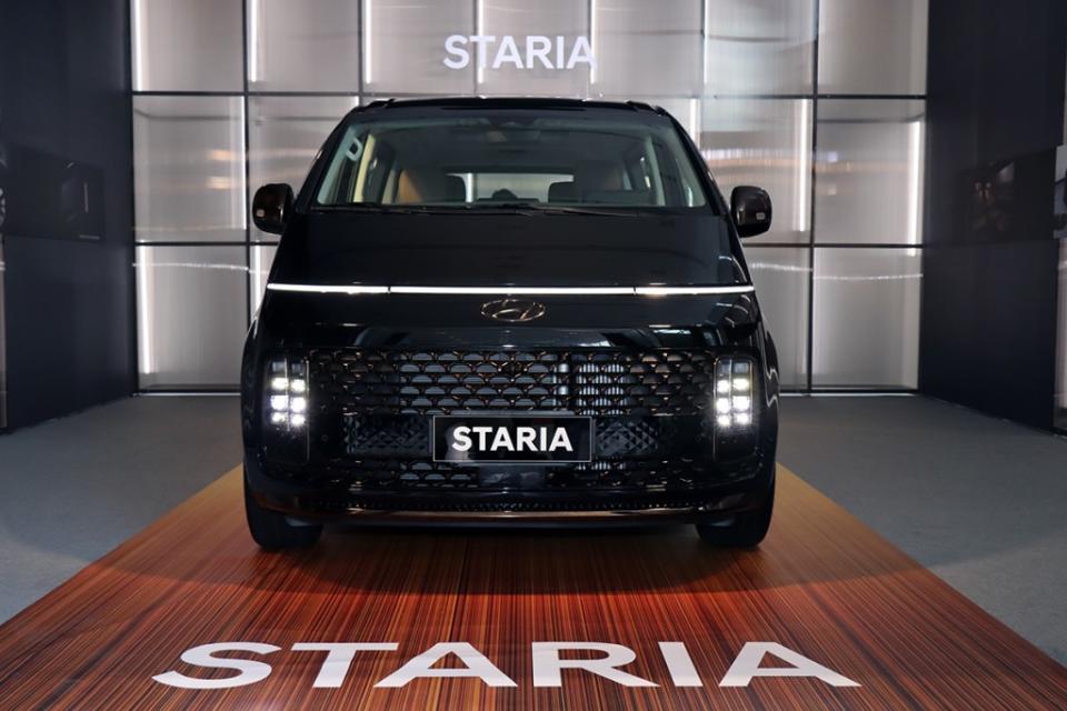 hyundai-staria-ceo-209-8