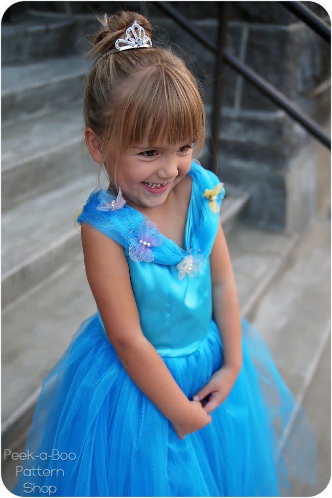 17) Girls' Cinderella Costume