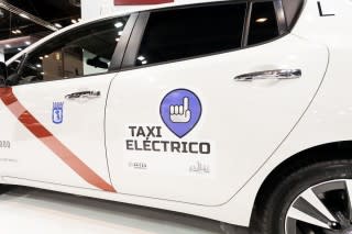 Nissan Leaf electric taxi for Madrid