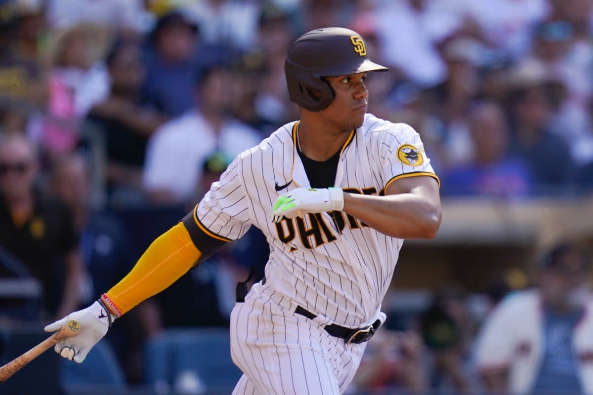 DEP-BEI GIGANTES-PADRES (AP)