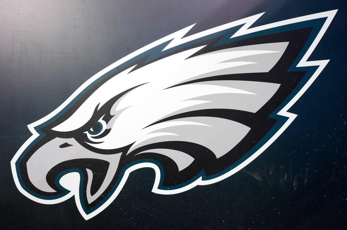 The Philadelphia Eagles Are Shipping Kelce & Swift — Just Not the Two That  You're Thinking