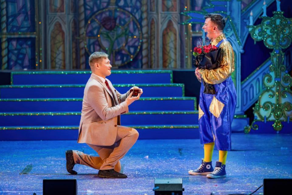 Greenock Telegraph: Panto star Lee Samuel receives surprise marriage proposal at Beacon Arts Centre in Greenock