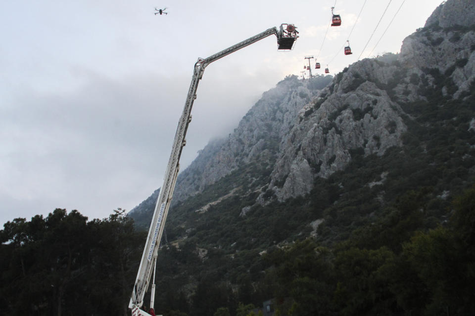 <strong>土耳其南部一處渡假勝地的纜車發生意外。（圖／美聯社）</strong>